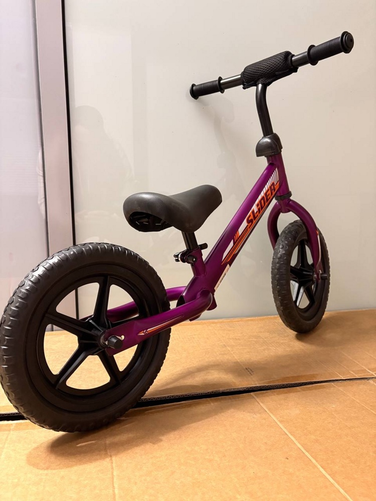 Беговел Slider DJ105V (фиолетовый) порошковая покраска, пластиковые колеса 12, стальная рама фото-3 Беговел Slider DJ105V (фиолетовый) порошковая покраска, пластиковые колеса 12, стальная рама фото-3