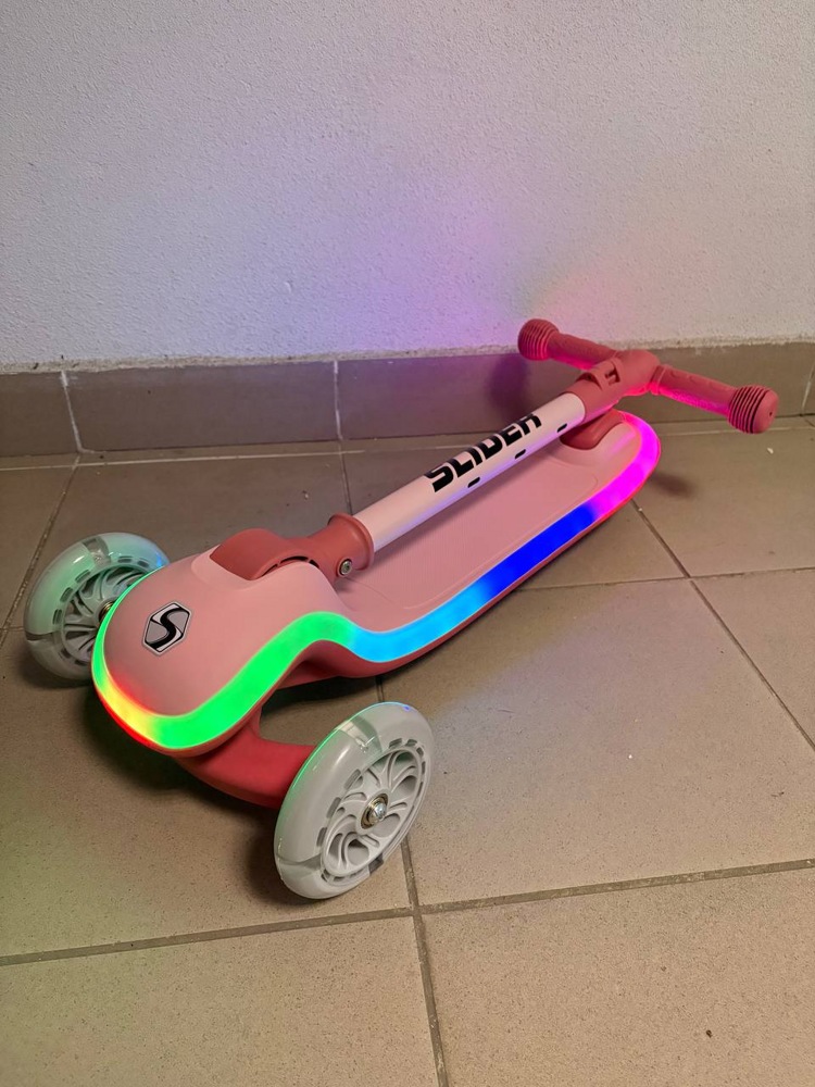 Самокат трехколесный Slider IT62P (розовый) колеса светящиеся, руль складной - фото2