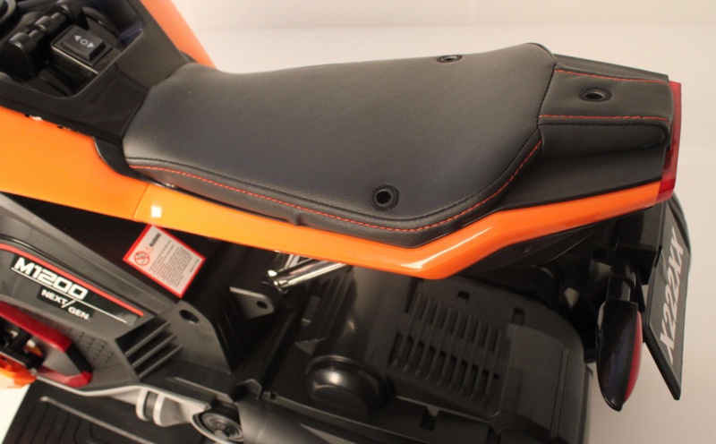 Детский электромобиль, мотоцикл RiverToys X222XX (оранжевый) - фото6