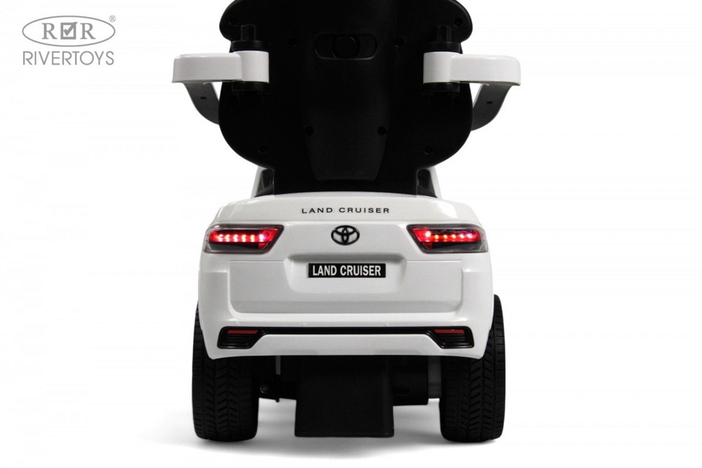 Детский толокар RiverToys Toyota Land Cruiser 300 Z002ZZ-C (белый) фото-6