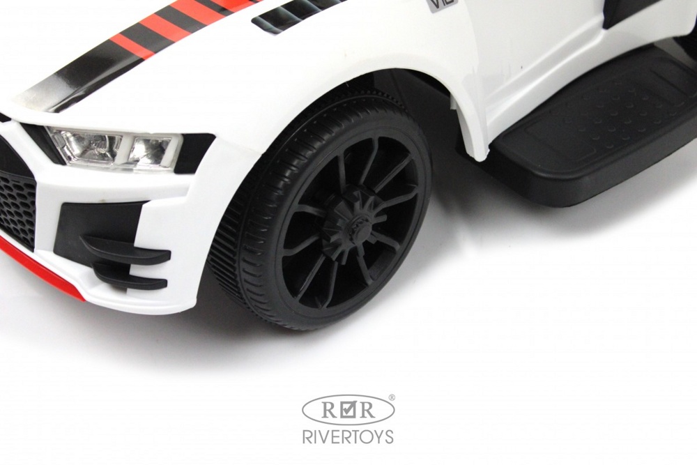 Детский толокар River Toys F002FF-P (белый) Audi - фото4